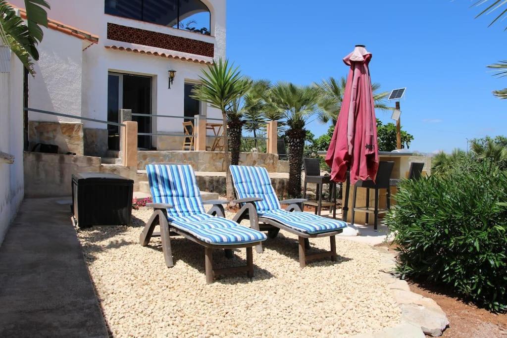Luxe Appartement Met Tuin Benidoleig Exterior photo